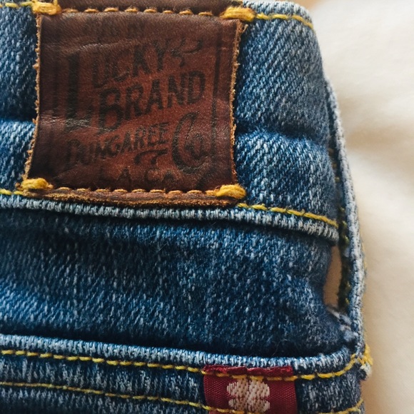 Lucky Brand high rise Jeans by Gene Montesano - Picture 8 of 8